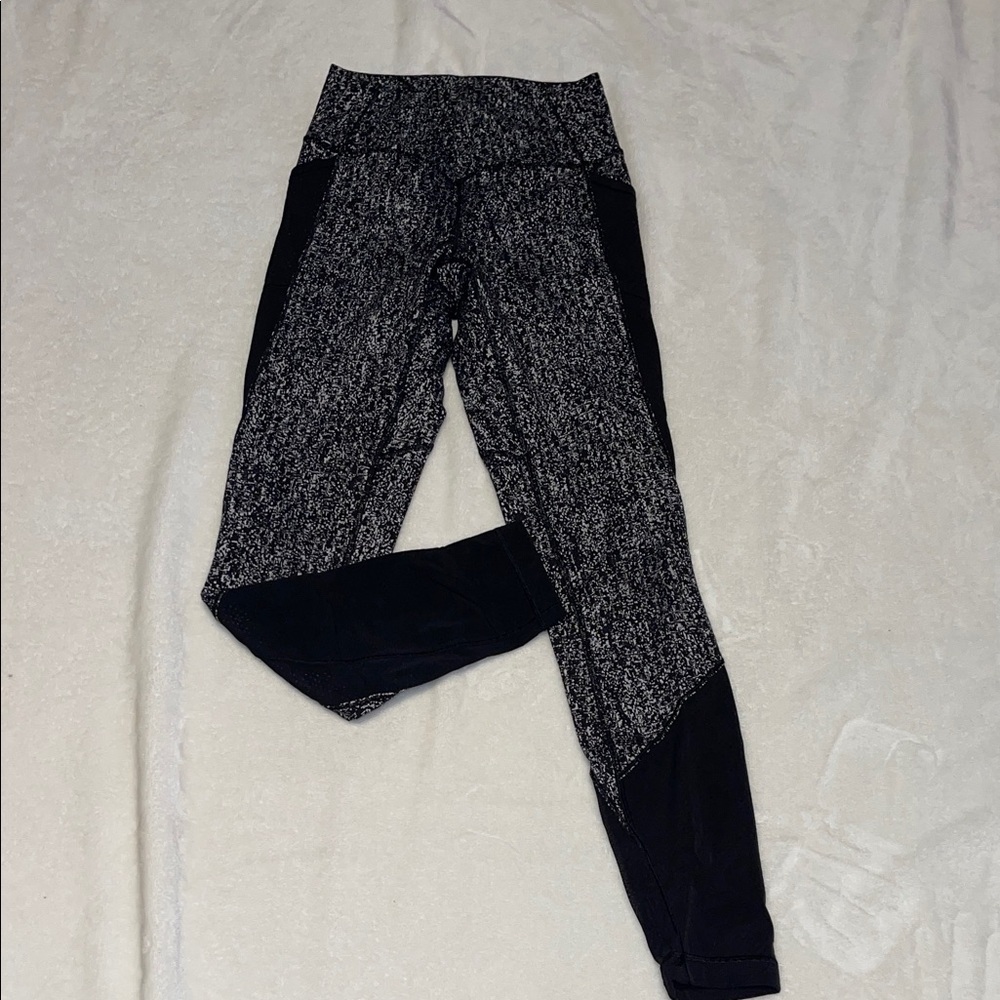 Lululemon Athletica Black and Gray Leggings